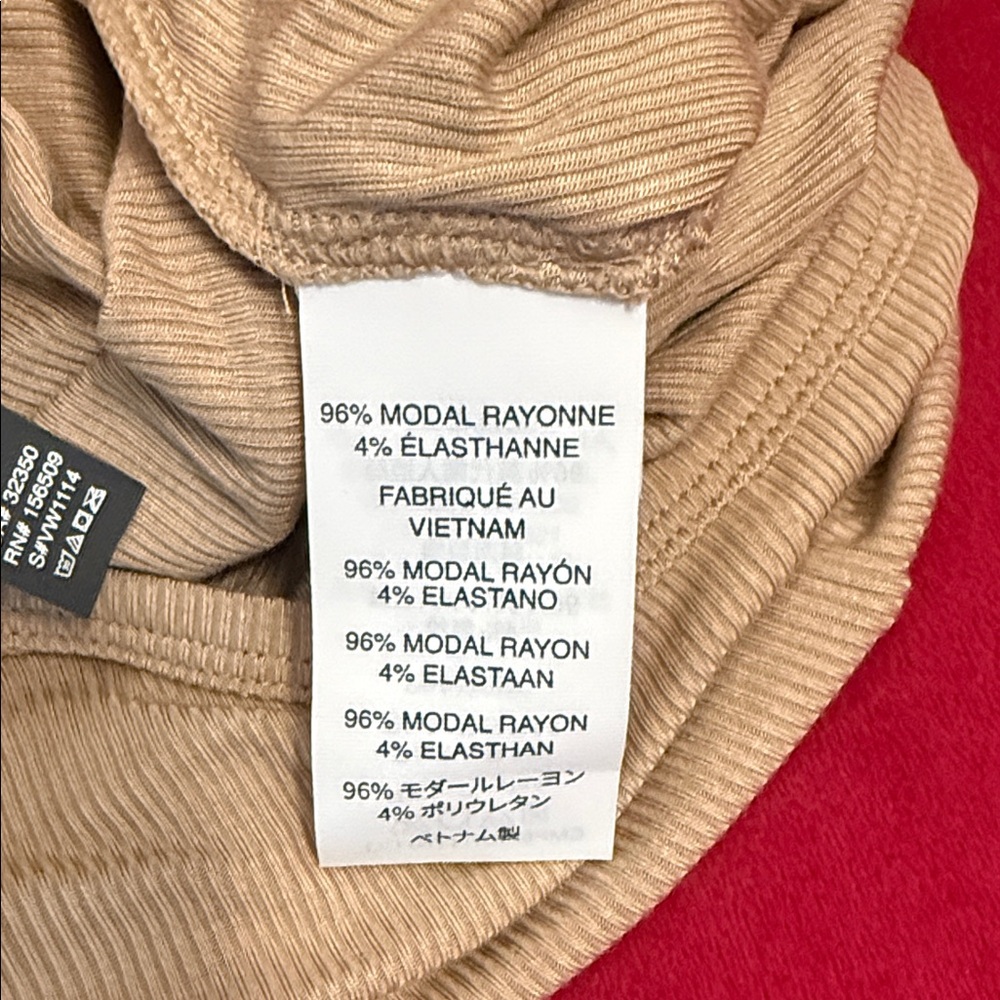 Vuori Long Sleeve Cove Twist Tee - Picture 8 of 9